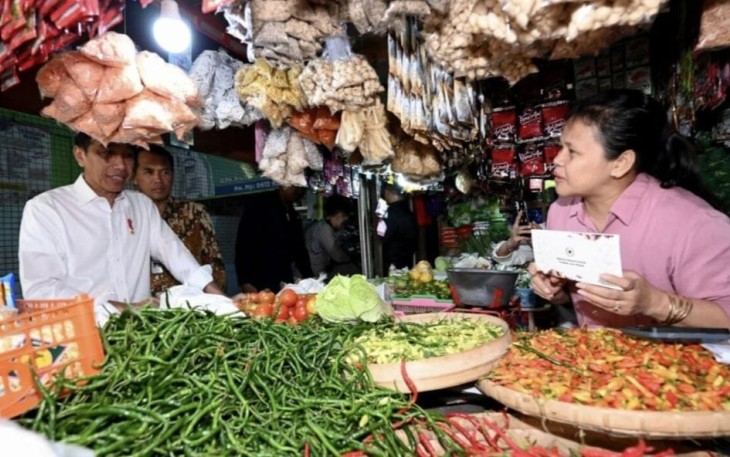 Presiden Jokowi saat Blusukan di Pasar Kota Wonogiri