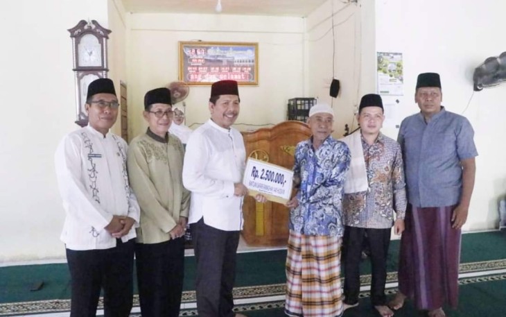 Sekda Kab Seluma Gelar Safari Ramadan 1445 H di Desa Kota Agung 