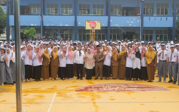 Plt Gubernur Kepri Dorong Pelajar Raih Cita-Cita Lewat Pemanfaatan Teknologi dan Akhlak Mulia