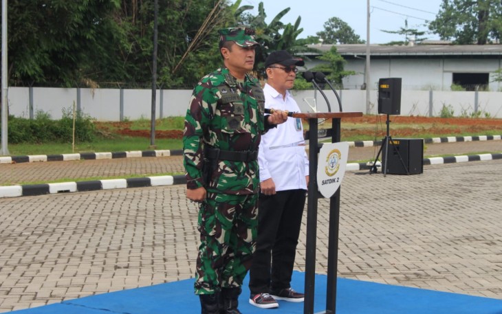 Satdik-2 Kodiklatal saat Tutup Diklat Bela Negara BRILiaN Banking Kampus Makassar