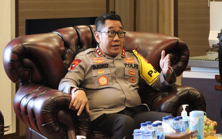 Kapolda Kalteng Irjen Pol Drs. Djoko Poerwanto saat menggelar rapat koordinasi bersama tim LPSK, Sabtu (28/12/24).