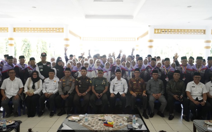 Sekda Bengkulu Selatan Lepas JCH di Balai Sekundang