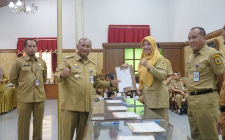 Pj Bupati Tandatangani Pakta Integritas 