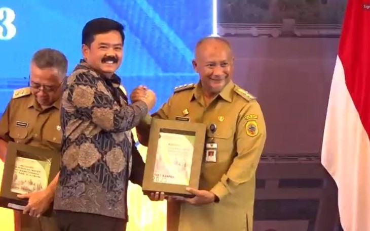 Pj Bupati Pati Terima Penyerahan Hasil Bantuan Teknis Rencana Detail Tata Ruang