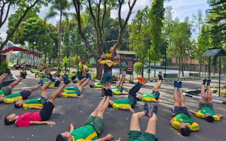 Pembinaan Fisik Prajurit Menarmed 2 Kostrad 