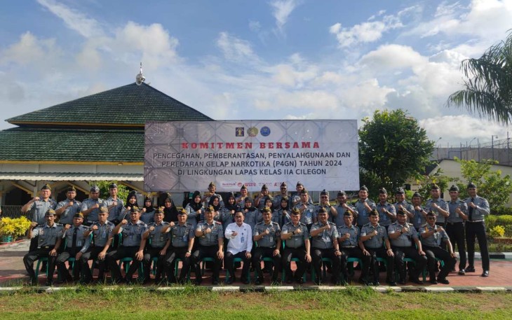 Foto bersama Lapas Cilegon dengan BNNK, Senin (22/1)