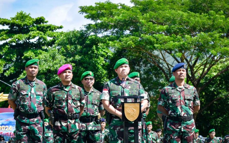 Danlantamal IX Ambon Brigjen TNI (Mar) Said Latuconsina saat apel gelar pasukan pengamanan pemilu 2024