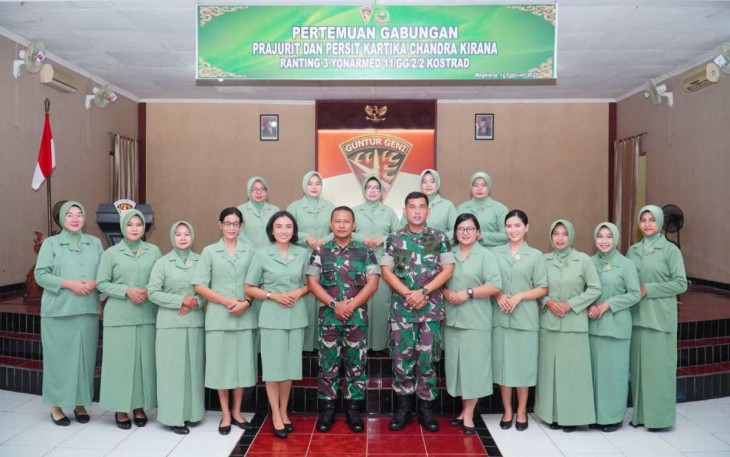 Pertemuan gabungan Persit Yonarmed 11 Kostrad, Senin (12/2)