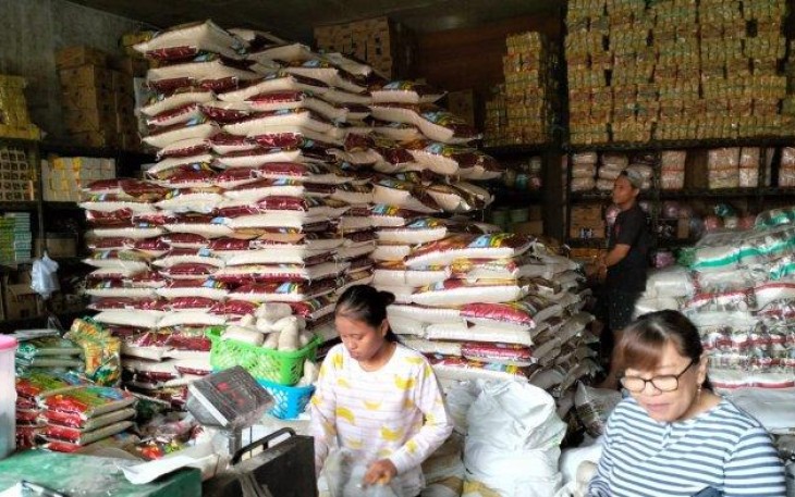 Pedagang beras di Pasar Simadu Kabupaten Probolinggo 