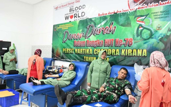 Donor darah prajurit Kodim 0802/Ponorogo, Jum'at (1/3)