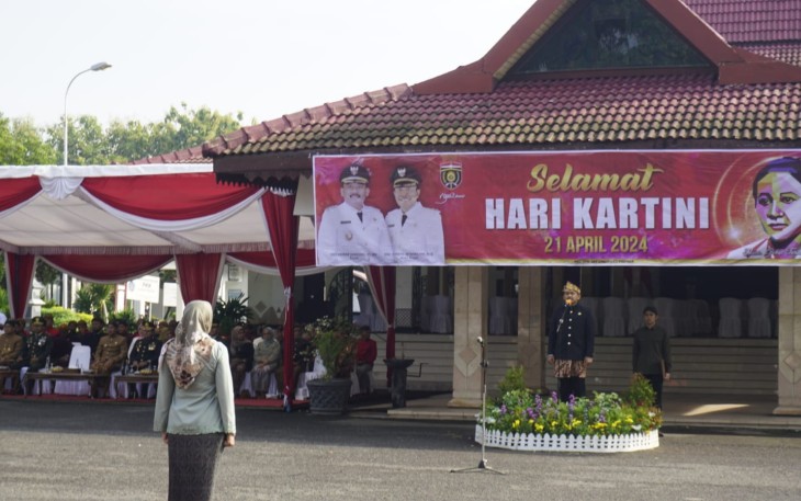 Upacara Peringatan Hari Kartini Ke 145 di Pendopo Kabupaten Ngawi, Senin (22/4)