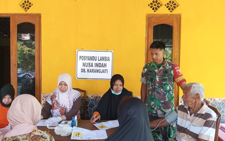Pendampingan posyandu wilayah desa binaan 
