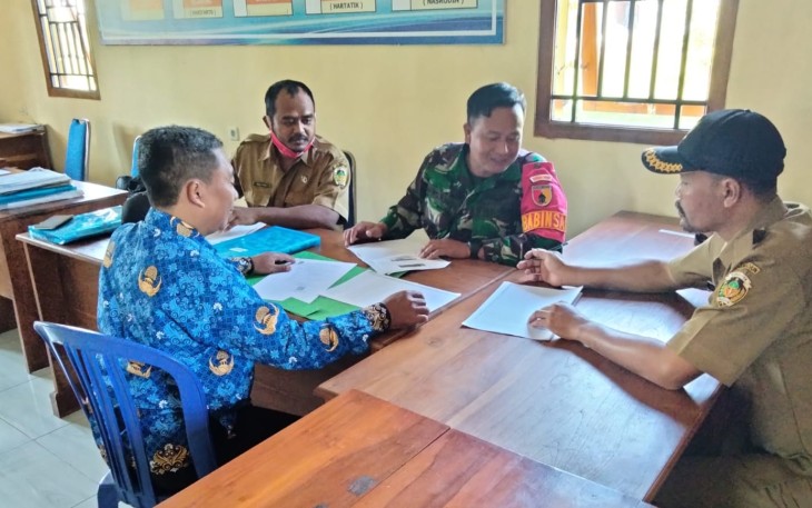 Pengecekan data persawahan dengan aparat desa wilayah binaan