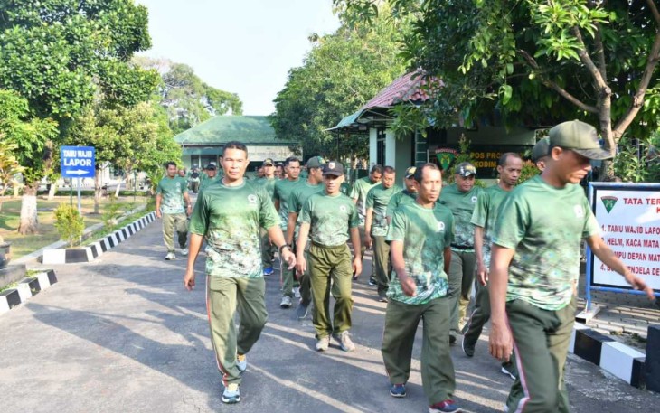 Olahraga bersama prajurit Kodim 0802/Ponorogo