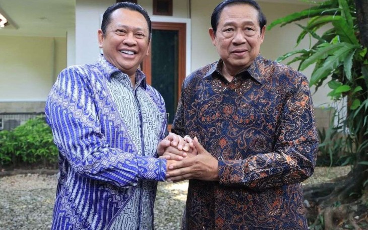 Bambang Soesatyo bersama Susilo Bambang Yudhoyono di Cikeas, Bogor, Selasa (28/5)