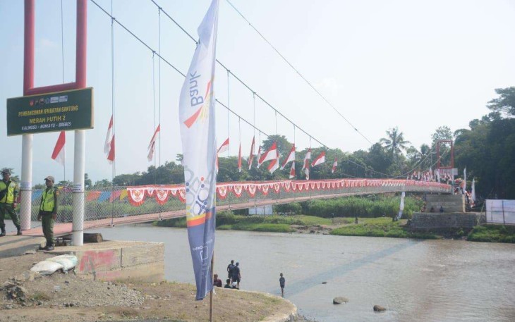 Jembatan Gantung Merah Putih di Brebes