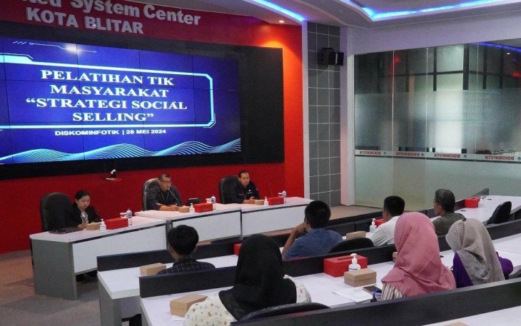 Pelatihan TIK ke Masyarakat Kota Blitar