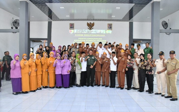 Komunikasi Sosial dengan Keluarga Besar TNI 