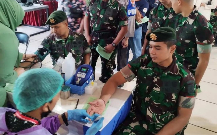 Prajurit Menarmed 2 Kostrad donor darah 