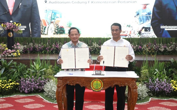Mendagri Tito Karnavian bersama Mentan Andi Amran Sulaiman di Jakarta 