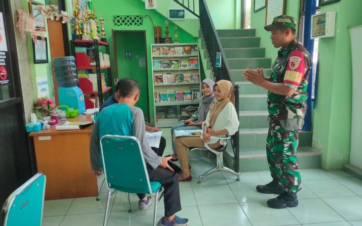 Komsos bersama aparat pemerintah daerah