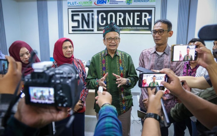 Deputi Bidang Usaha Mikro KemenkopUKM Yulius 