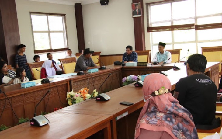 Warga Kelurahan Tembesi Diterima Komisi IV DPRD Kota Batam 
