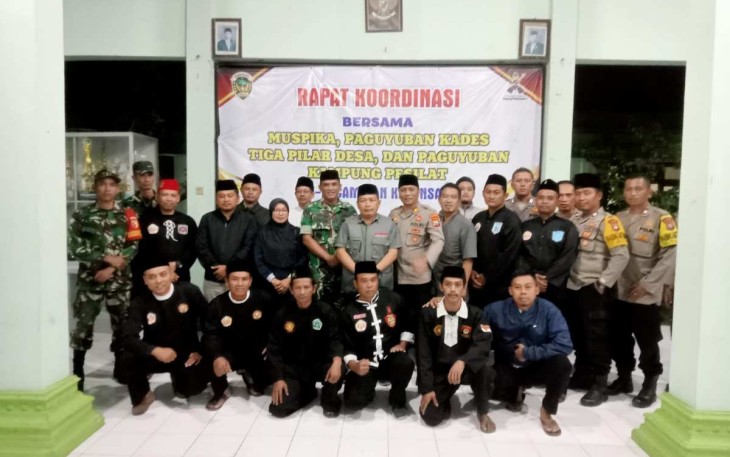 Foto bersama rakor koordinasi menyambut suro agung