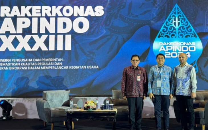 Dirjen Bangda Kemendagri Restuardy Daud saat rakornas APINDO di Surabaya 