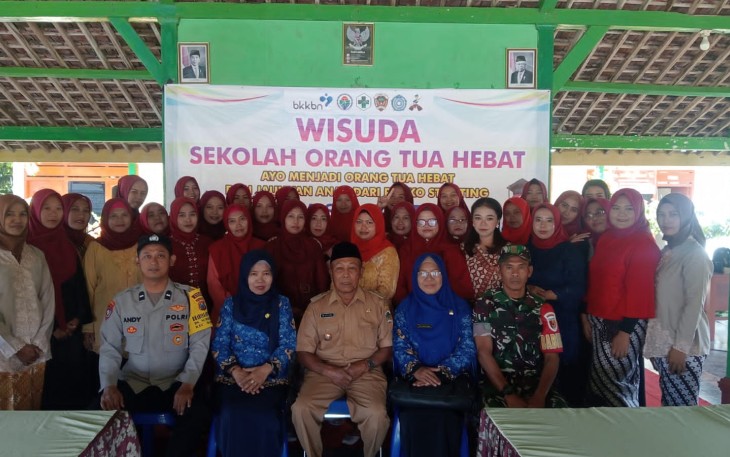 Wisuda orang tua hebat di wilayah desa binaan 