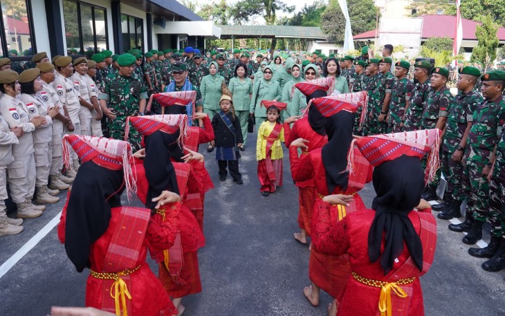 Kegiatan Kunjungan dan Pamitan Pangdam I/BB di Korem 122/PT