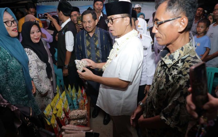 Mendes PDT Yandri Susanto mengunjungi pasar Serang