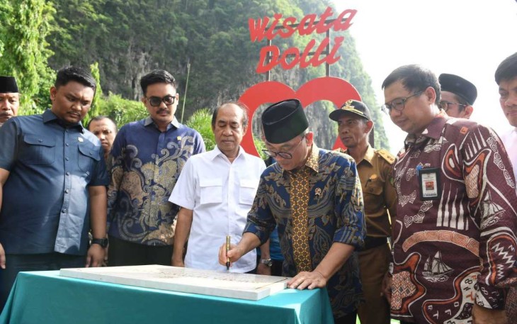 Mendes PDT Yandri Susanto