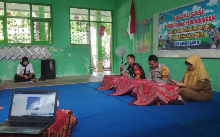 Sosialisasi bullying di wilayah desa binaan 