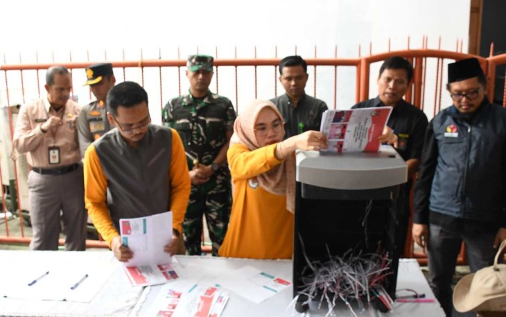 Pendistribusian logistik Pilkada di Kabupaten Madiun