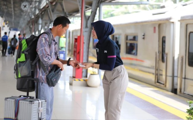 Ilustrasi penumpang kereta api 