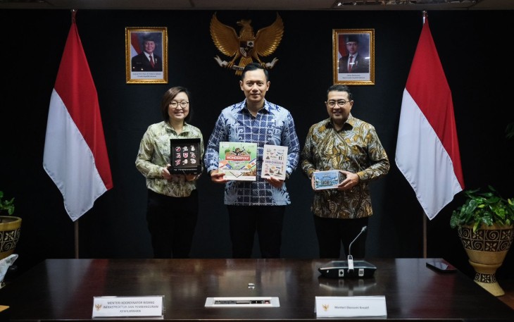 Menekraf Riefky bersama Menko IPK Agus Harimurti Yudhoyono di Jakarta, Selasa (3/12)