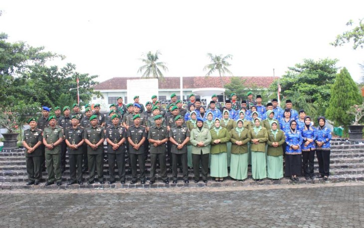 Ziarah rombongan Prajurit Kodim 0806/Trenggalek 
