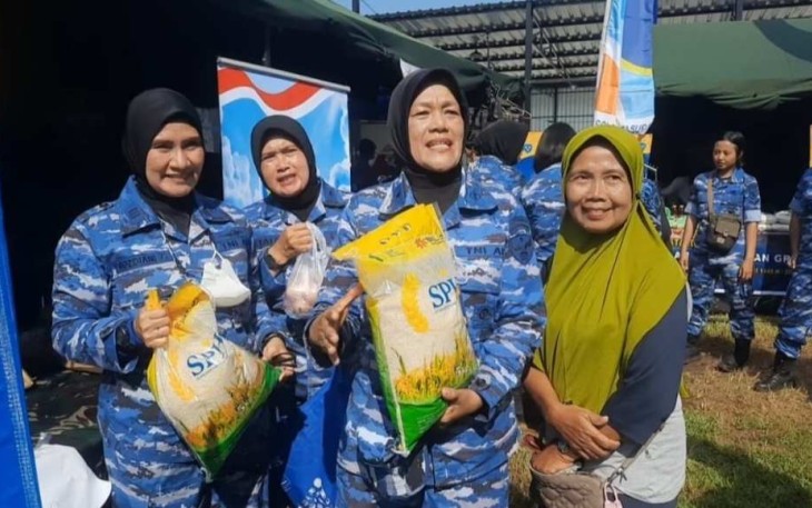 Bazar murah lanud Adi Soemarmo, Selasa (2/4)