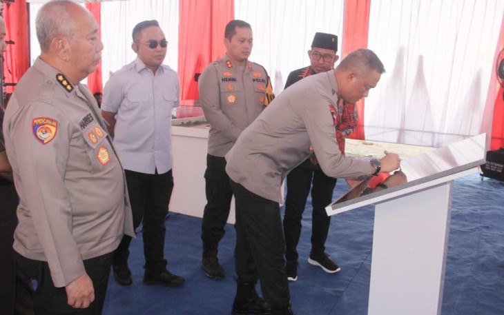 Kapolda Jatim Irjen Pol Imam Sugianto 