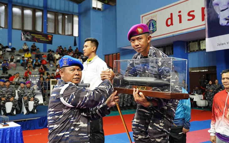 Penyerahan hadiah