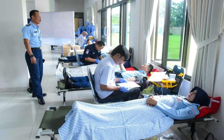Dankoharmatau Turut Hadir Pada Giat Donor Darah Menyambut HUT ke-78 TNI AU
