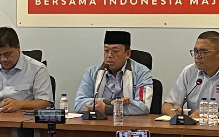 Sekretaris Tim Kampanye Nasional (TKN) Prabowo-Gibran, Nusron Wahid di Media Center TKN Prabowo-Gibran, Kebayoran, Jakarta Selatan, Kamis (11/1/24).