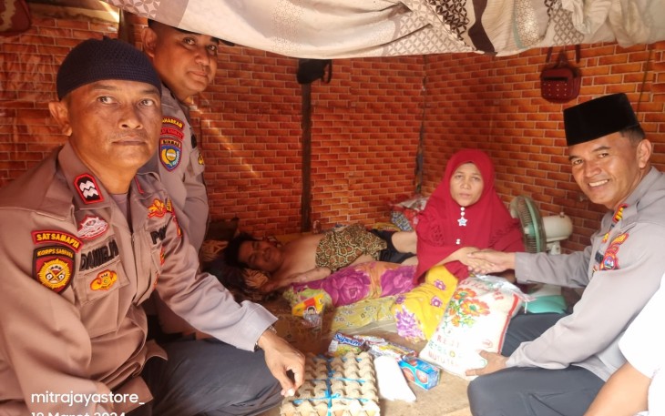 Polres Pasaman Barat Salurkan Bantuan Sembako dan Tali Asih Kepada Kaum Dhuafa dan Warga Kurang Mampu