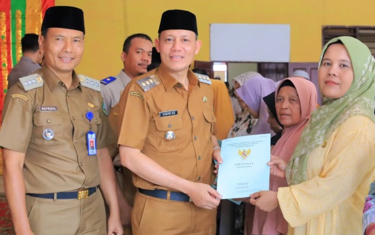 Bupati Pasaman Sabar AS dalam kesempatan membuka Musyawarah Rencana Pembangunan (Musrenbang) Rencana Kerja Pembangunan Daerah (RKPD) Kabupaten Pasaman tahun 2025 tingkat Kecamatan Panti, Senin (19/2) di aula Kantor KAN Panti di Panti. 