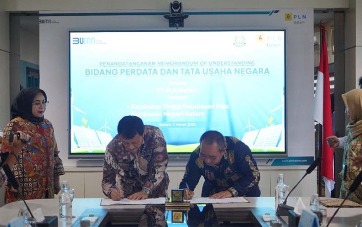PLN Batam dan Kejaksaan saat Teken MoU Penanganan Hukum