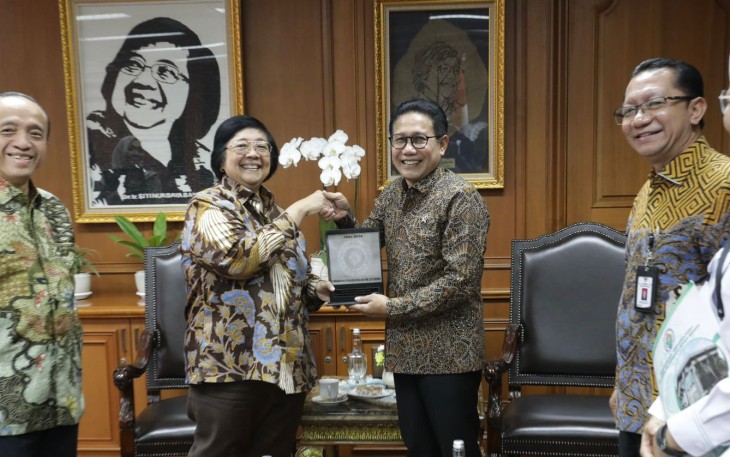 Mendes PDTT Abdul Halim Iskandar saat menyambangi Kementerian Kehutanan dan Lingkungan Hidup (KLHK) pada Senin (8/7/2024). 