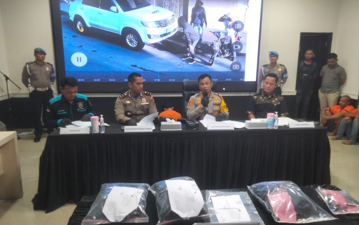 Polsek Medan Tuntungan kembali gulung dua dari lima  orang pelaku komplotan pencurian kaca spion mobil mewah dan sepeda motor di berbagai tempat di Medan