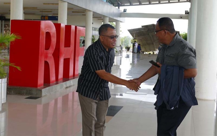 Danlanudal TPl saat Mengantar Aslog Kasal di Bandara RHF