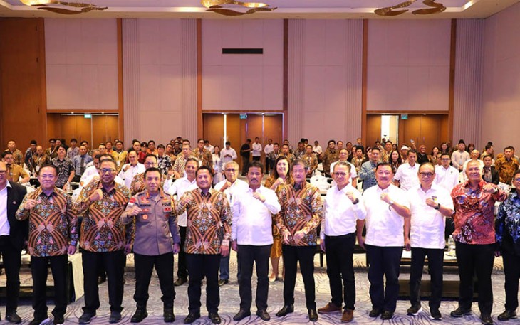 Foto Bersama usai acara